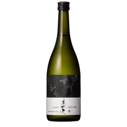 Hamakawa Shoten Brewery Bijofu Hina The Gentleman Junmai Daiginjo Sake